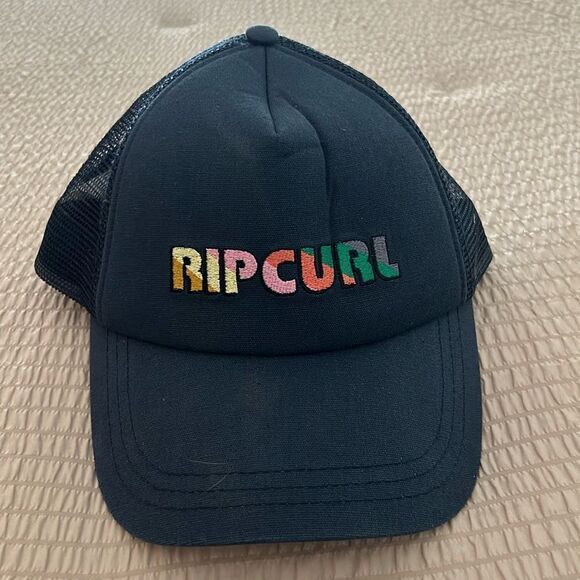 Rip curl new tags trucker hat with rainbow embroidered logo - Picture 2 of 7